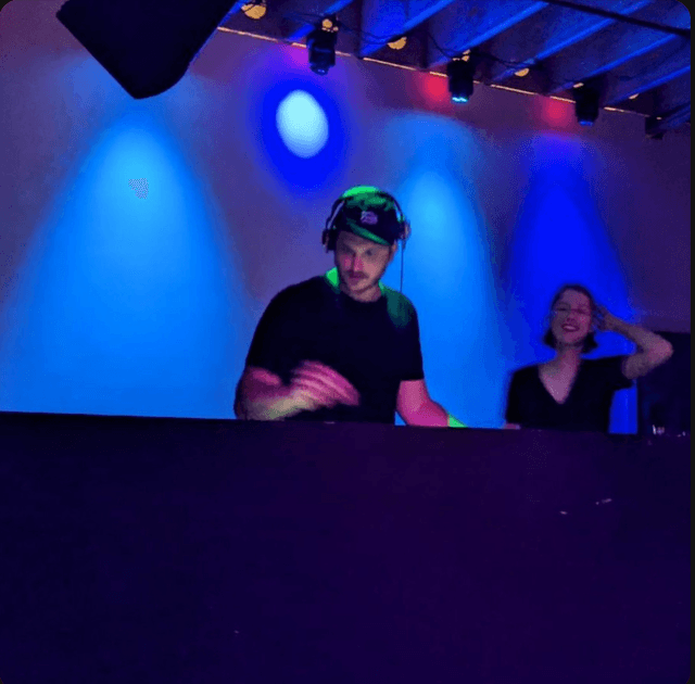 Raff performing